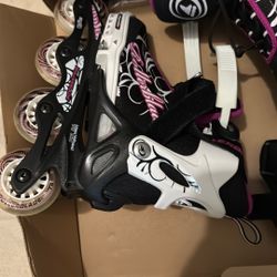 Rollerblade Shoes Girls Hardly Used 2-5 Size