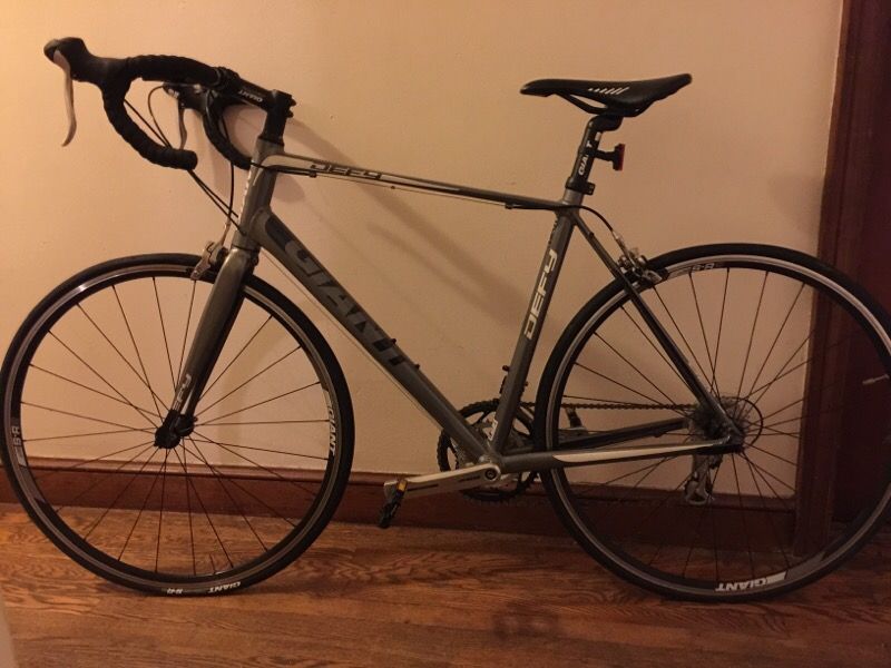 Giant Defy ALUXX SL FLUIDFORM Dark grey metallic for Sale in Fort