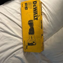 DeWALT RECIPROCATING SAW BRAND NEW $80