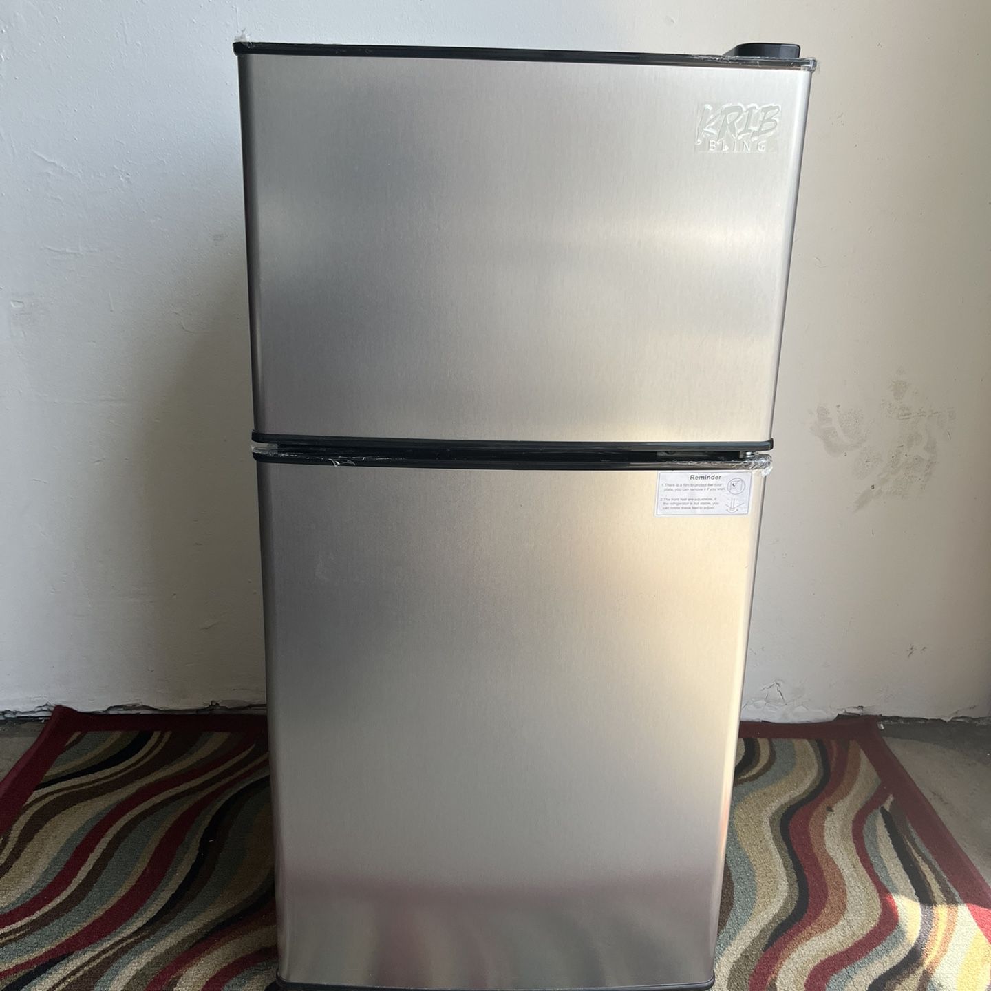 3.5 cu.ft 2 Doors Compact Refrigerator with Freezer
