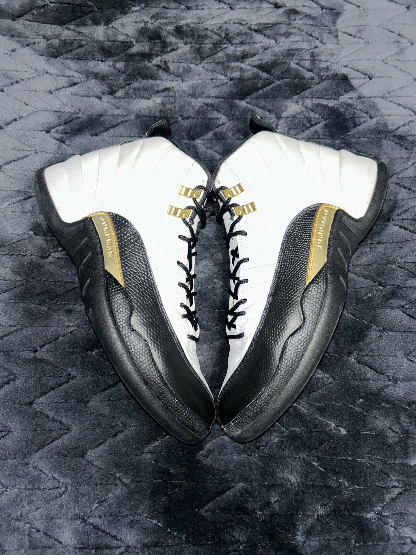 Jordan 12 Royalty Size 9