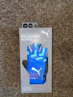 Puma goalkeeper gloves.