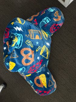 Bedrest pillow