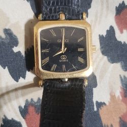Vintage Ladies Gucci Watch