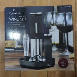 Wine bottle opener gift set