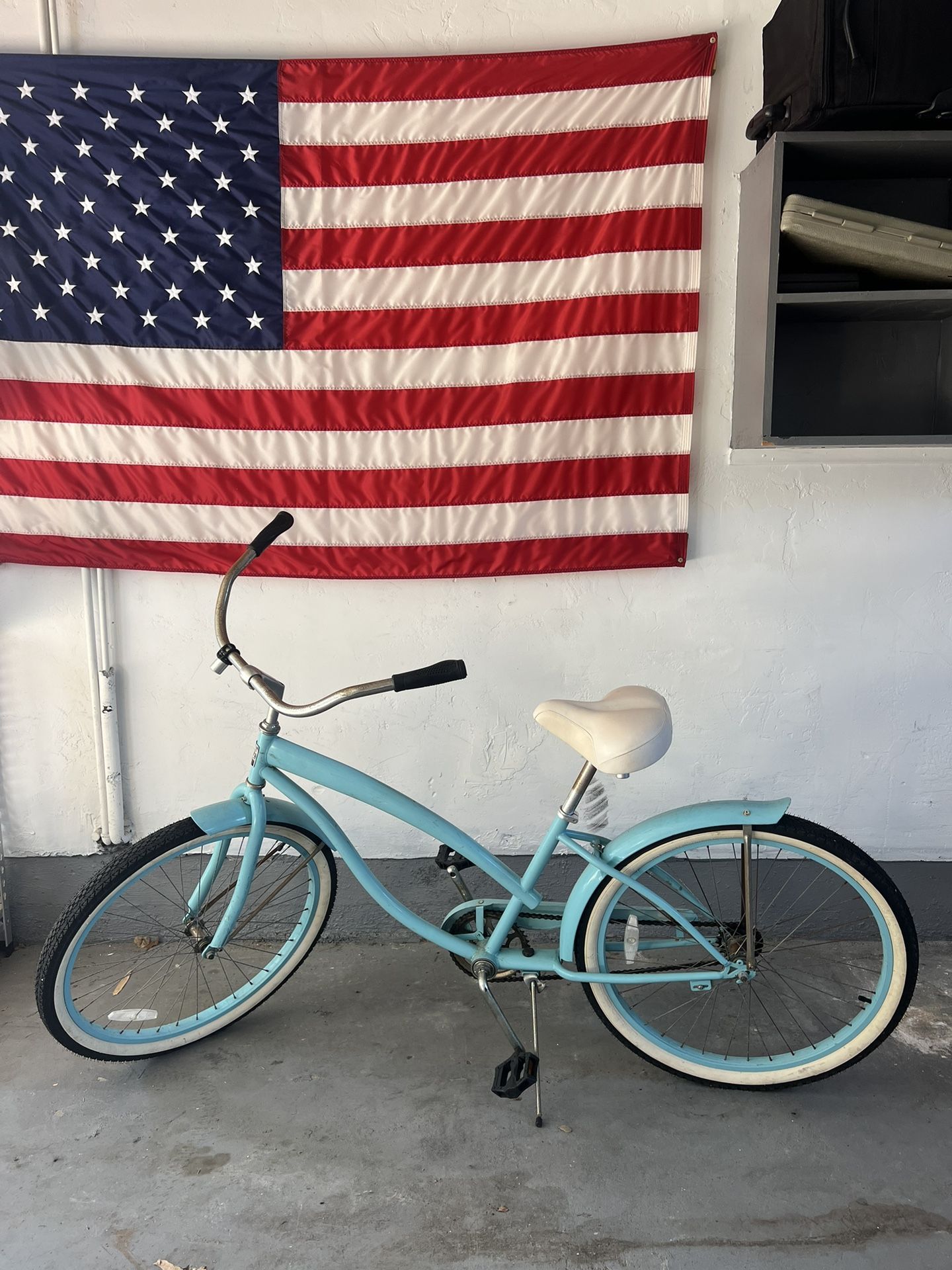 Beach Cruiser Bike