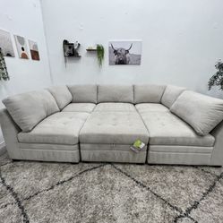 Thomasville Sectional Modular Couch - Free Delivery 