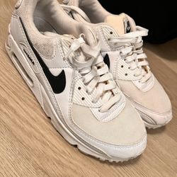 Nike Air Max Size 7 Women