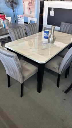 7 Pcs Dining Set