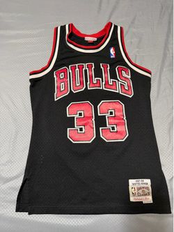 Size S - Mitchell & Ness Chicago Bulls Scottie Pippen 1997-98 Jersey Mens