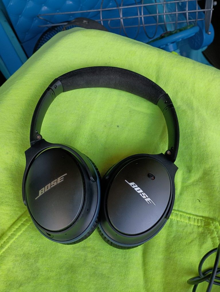 Bose Quiet Comfort QC 25 Wired Noise Cancelling Headphones