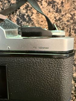Vintage Nikon FE 35mm Film Camera Kit – Nikon Lens, Vivitar Zoom, Flash & Accessories
