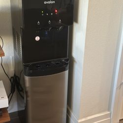 Water Dispenser 