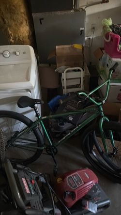 Green BMX Cruiser Bike : cash offers only