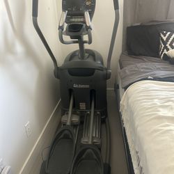 Octane Fitness Q37E Elliptical Cross-Trainer