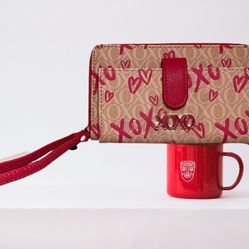 XOXO Women's Wristlet Wallet Clutch, Zip Around, Beige and Pink, Stylish Travel Organizer