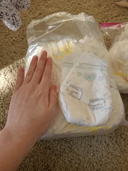 Newborn Pampers Diapers!  Thumbnail