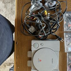 PlayStation (Model SCPH-7501