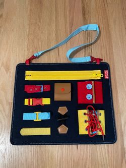 La La Llama Busy Board for Toddlers - Basic Skills