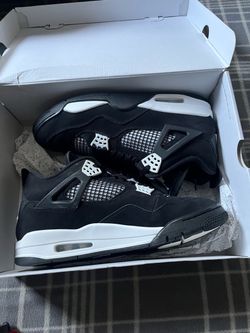 Jordan 4 White Thunder
