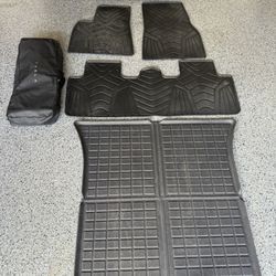 Tesla Y Parts - Rubber Floor Mats, Mats, + Pet Liner