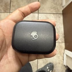 Skull Candies Earbuds