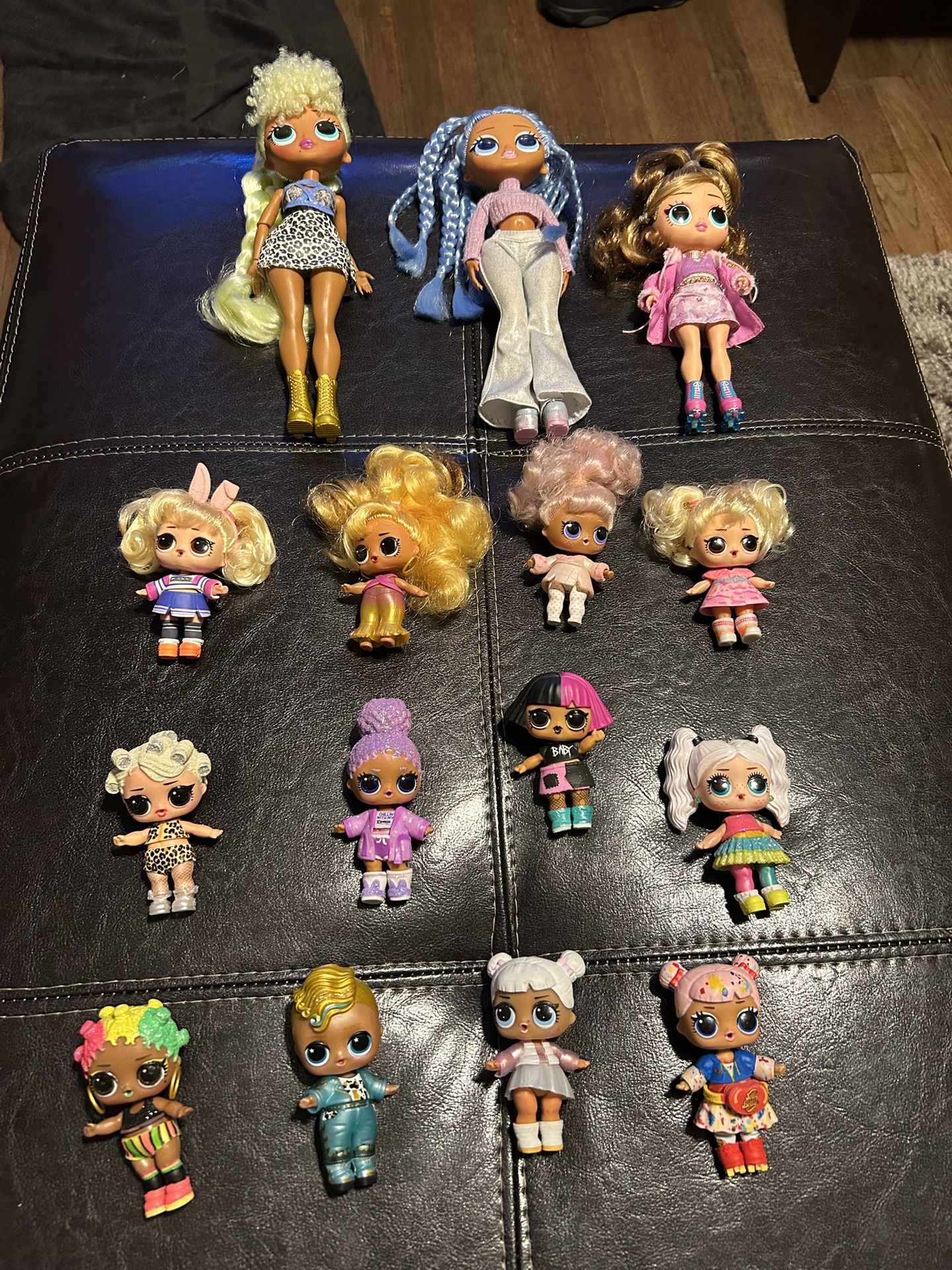 LOL Dolls Lot