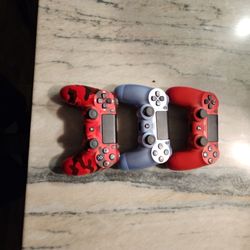3x PS4 Dualshock Controllers (FOR PARTS ONLY)