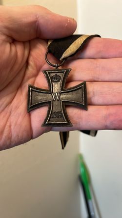 WWI German Iron Cross 1914 Medal with Ribbon 2nd class