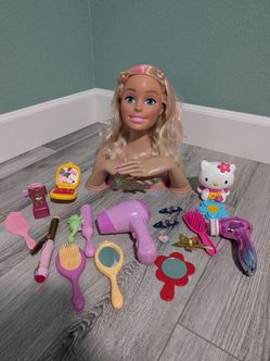 Barbie styling head