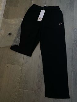 Alo sweats