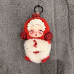 Skullpanda Winter Symphony: Symphony Of Wishes keychain plush 