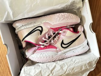 Kyrie 4 Kay Yow Pink