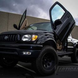 Vertical doors kit compatible Toyota Tacoma 1(contact info removed)