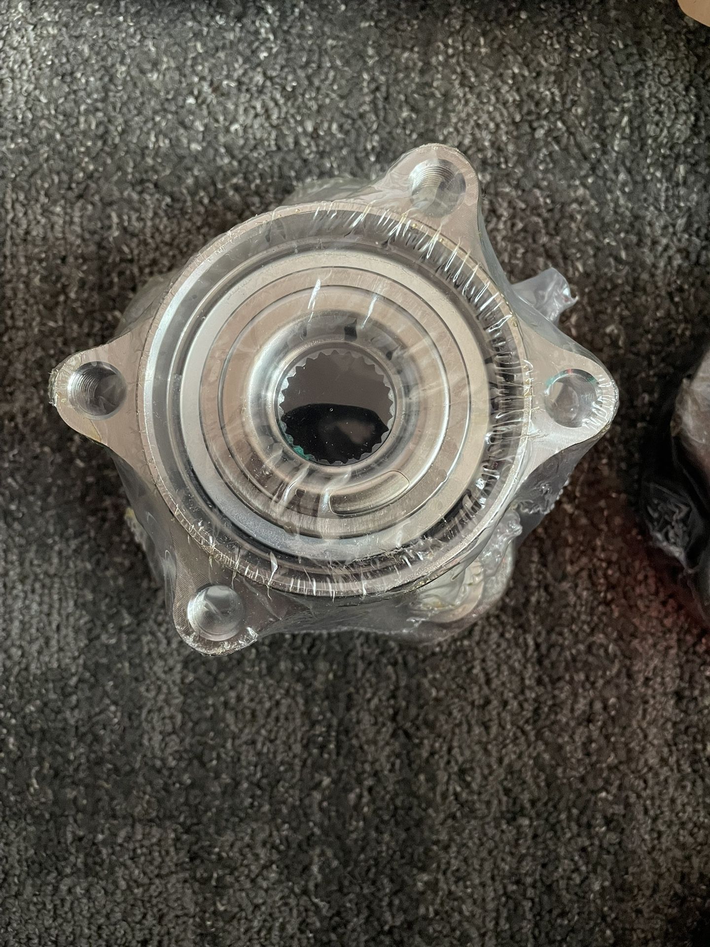 Nissan Juke Rogue Rear Wheel Bearing & Hub Assembly TRQ BHA54394