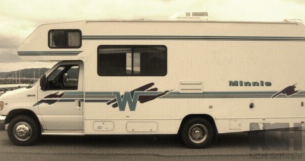 Photo 1999 Class C Winnebago Minnie Great