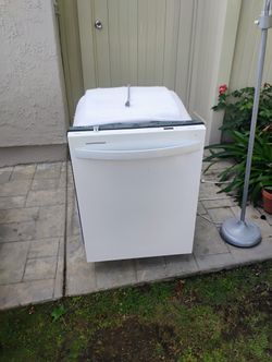 Whirlpool Dishwasher