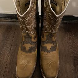 Estrella Cowboy Boots