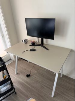 LG 27” 2k 140hz gaming monitor