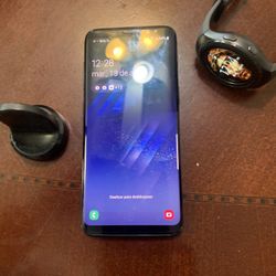 Samsung Phone & Samsung Watch