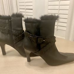 Apostrophe Women’s Fur Boots Heeled 4” Leather 11M Black 
