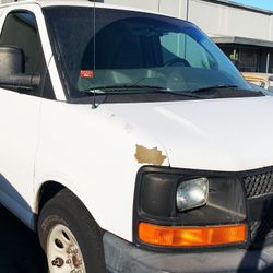 2009 Chevrolet Express Cargo Van