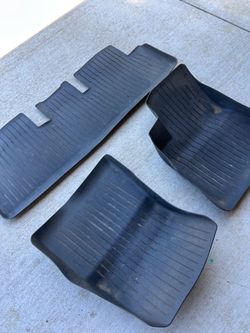 Tesla model 3 alll weather interior floor mats