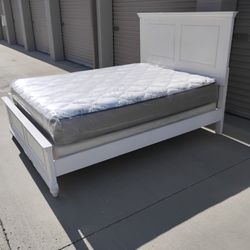 Queen Bed Frame With Mattress 