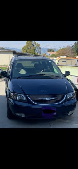 2003 Chrysler Town & Country