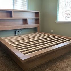 Brand New King Light Oak Storage Platform Bed