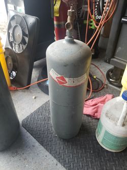 Acetylene B Tank