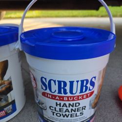 Scrubs In-A-Bucket Hand Cleaner Towels