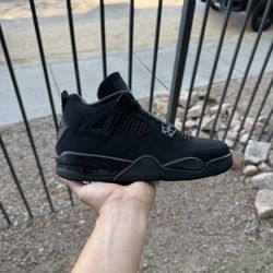 Jordan 4 black cat 🐈‍⬛  Size 7y $250 