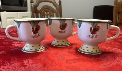 3 Vintage Rooster Footed Gibson Mugs